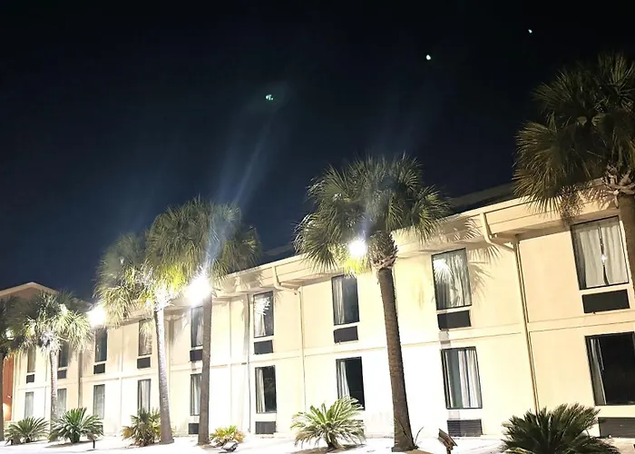 Regency Inn & Suites