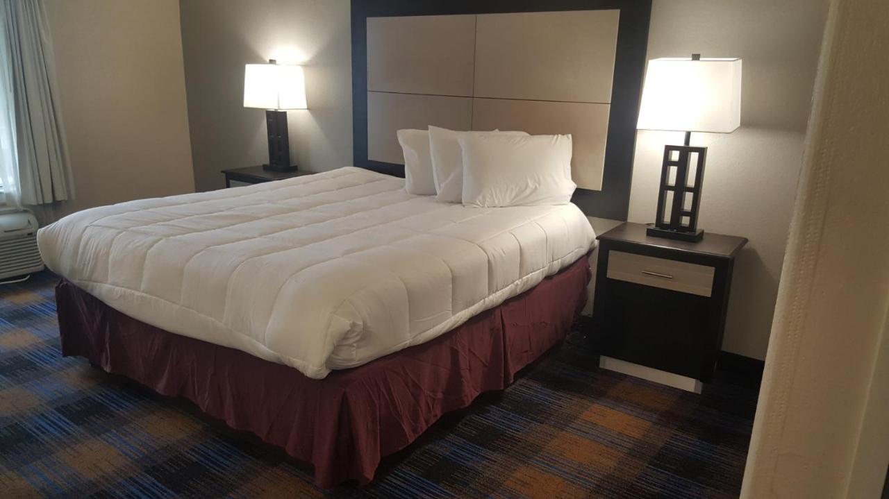 Hotel Regency &