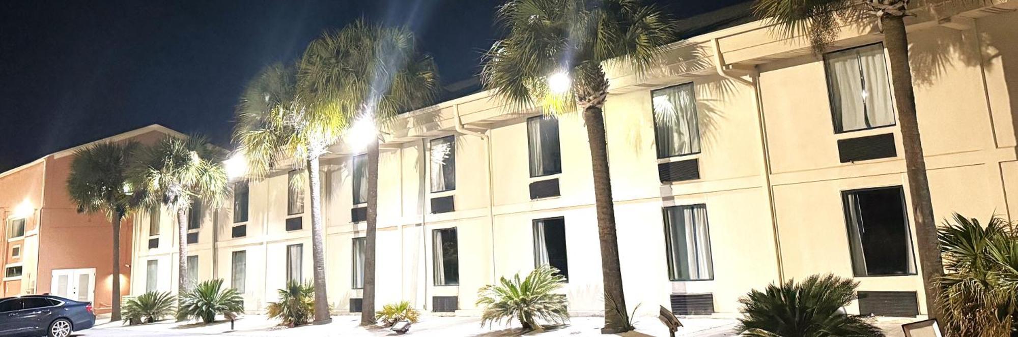 Regency & 2* Pensacola